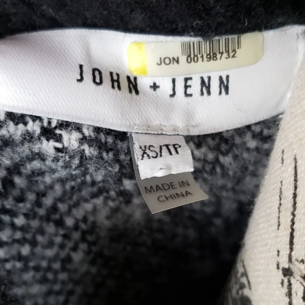 {John + Jenn} Anthropologie polka dot sweater - Picture 5 of 7